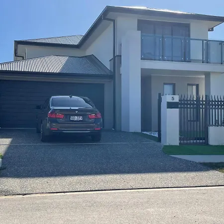 Waterside Holiday Home Redcliffe Exterior photo