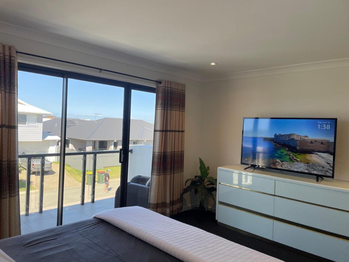 Waterside Holiday home Redcliffe